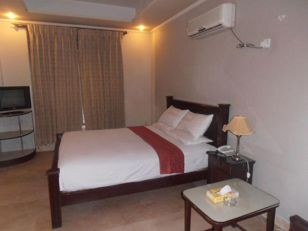 Hotel The Leschanze Lahore Eksteriør billede
