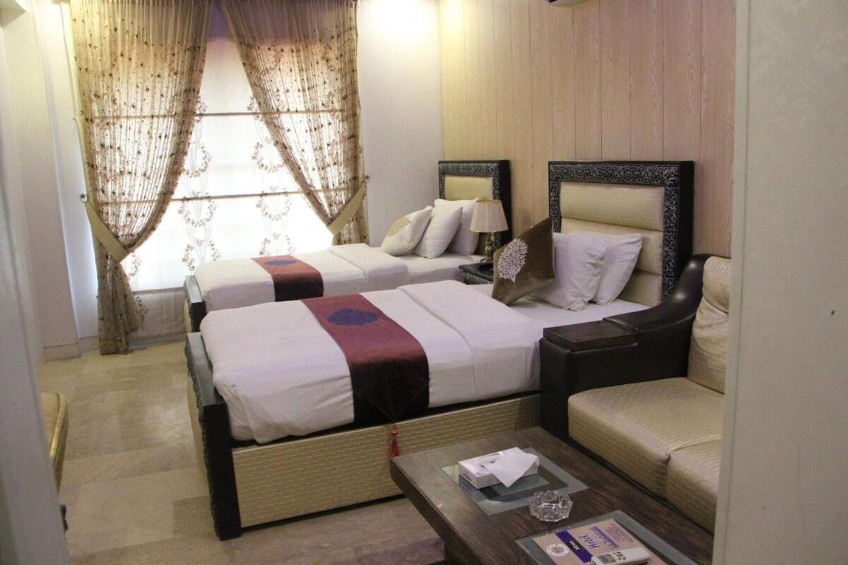 Hotel The Leschanze Lahore Eksteriør billede